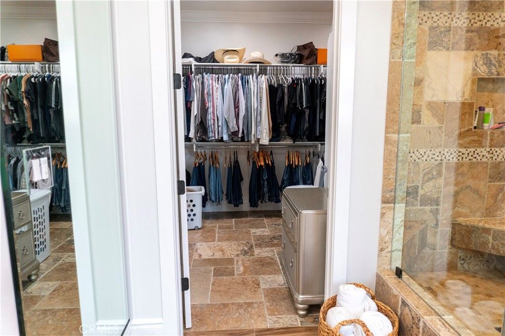 Interior, Walk-in Closets