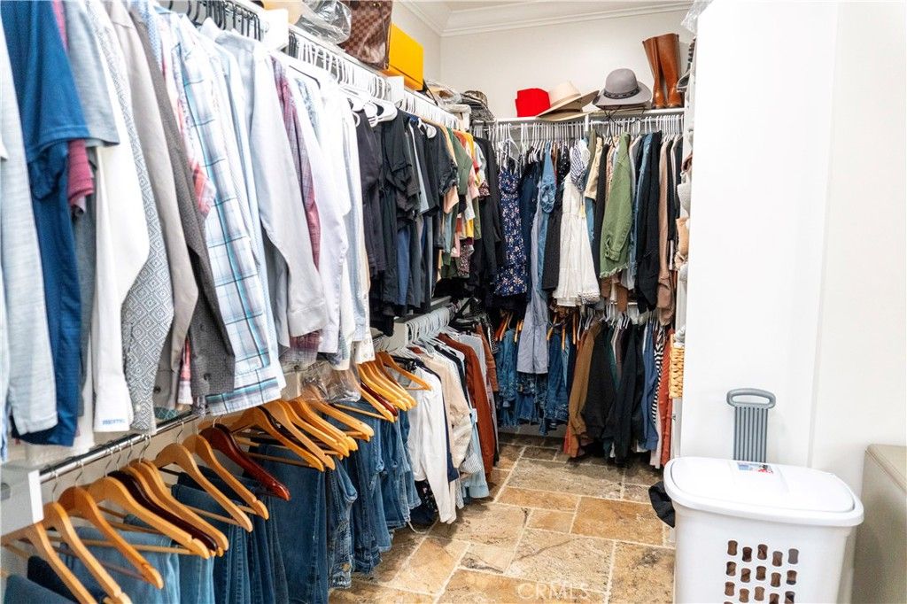 Interior, Walk-in Closets
