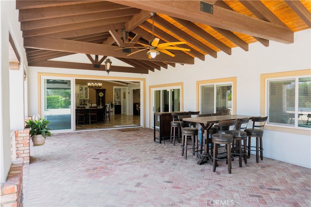 Chandelier, Dining room, Interior, Wooden Beams, Wooden Ceilings