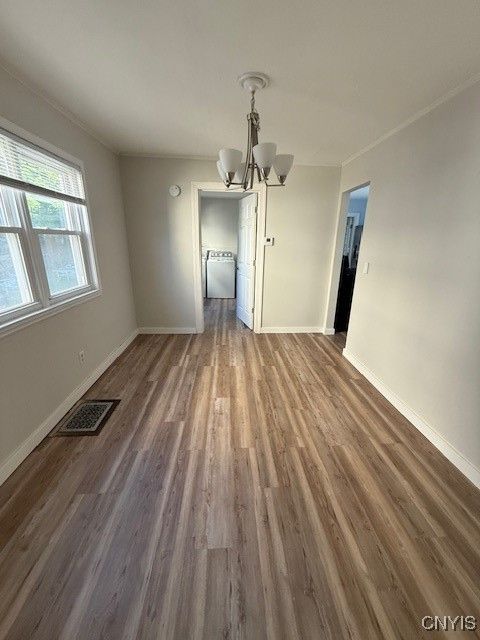 Chandelier, Empty room, Interior, Wood Texture Flooring