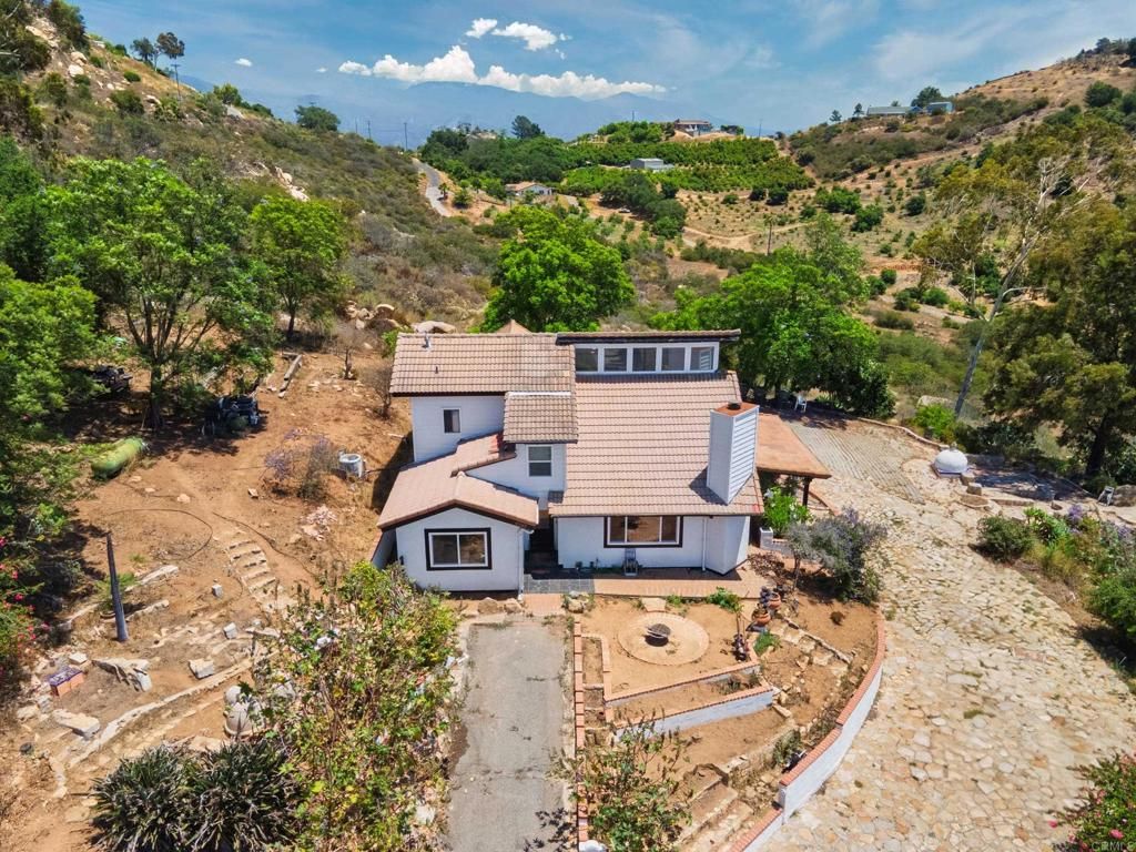 Exterior, Drone