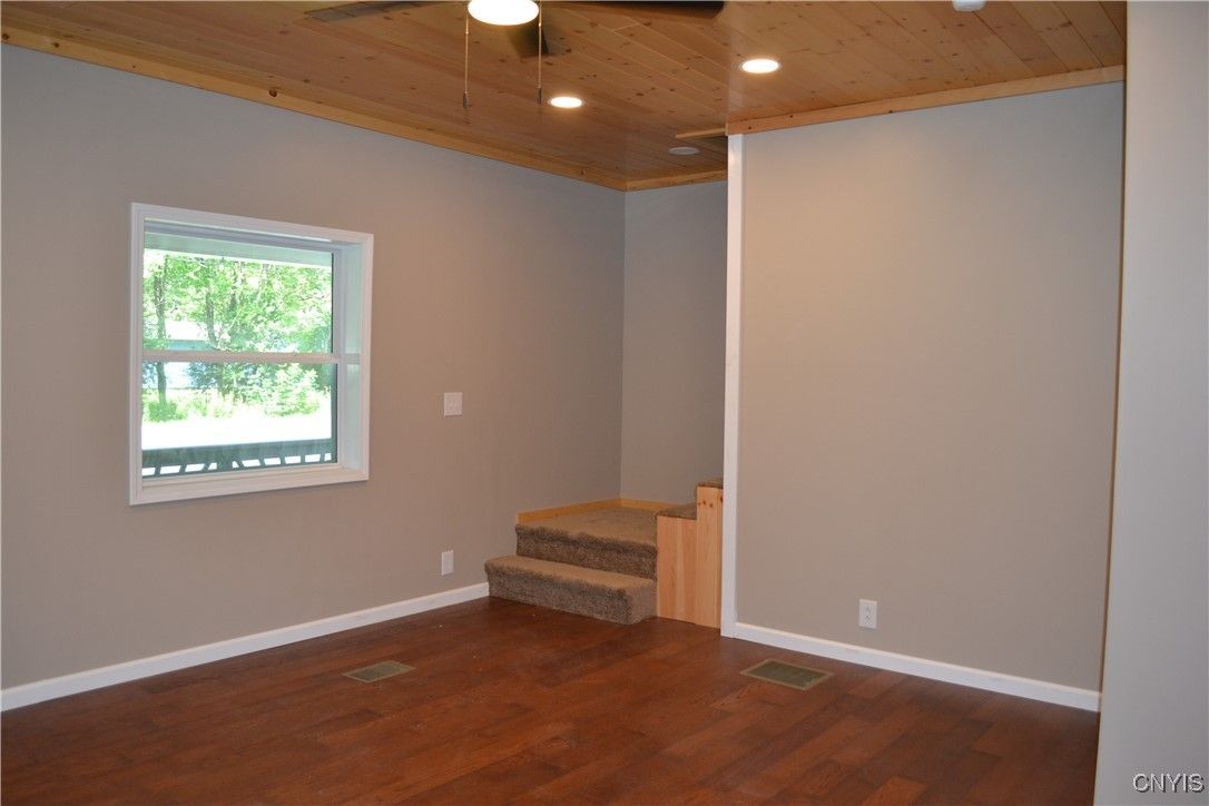 Empty room, Interior, Recessed Lighting, Wooden Ceilings, Wood Texture Flooring