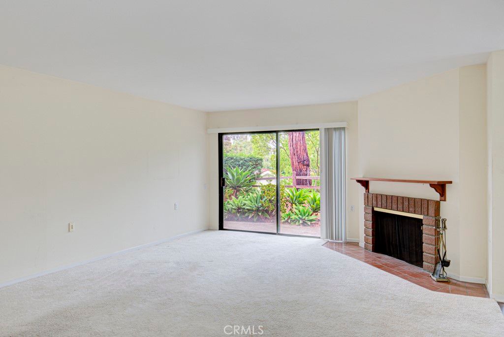 Empty room, Fireplace, Interior