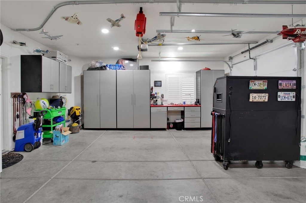 Garage, Interior, Recessed Lighting
