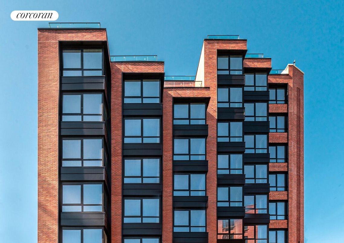 Exterior, Facade, Highrise