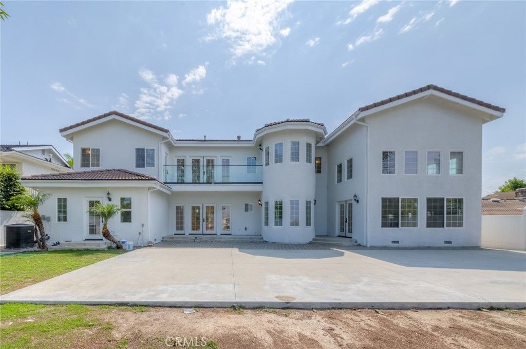 Backyard, Exterior, Facade, Mediterranean
