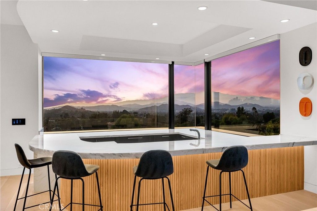 Hot Tub, Interior, Recessed Lighting