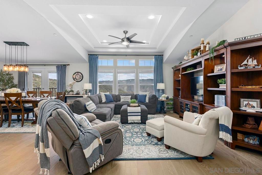Dining room, Interior, Living room, Pendant Lights, Recessed Lighting, Wood Texture Flooring