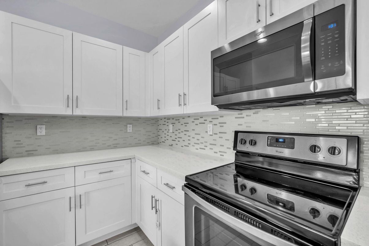Interior, Kitchen, Stainless Steel Appliances