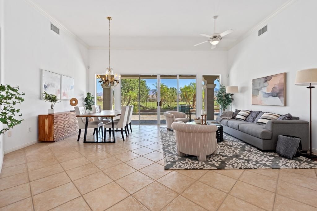 Chandelier, Dining room, Interior, Living room