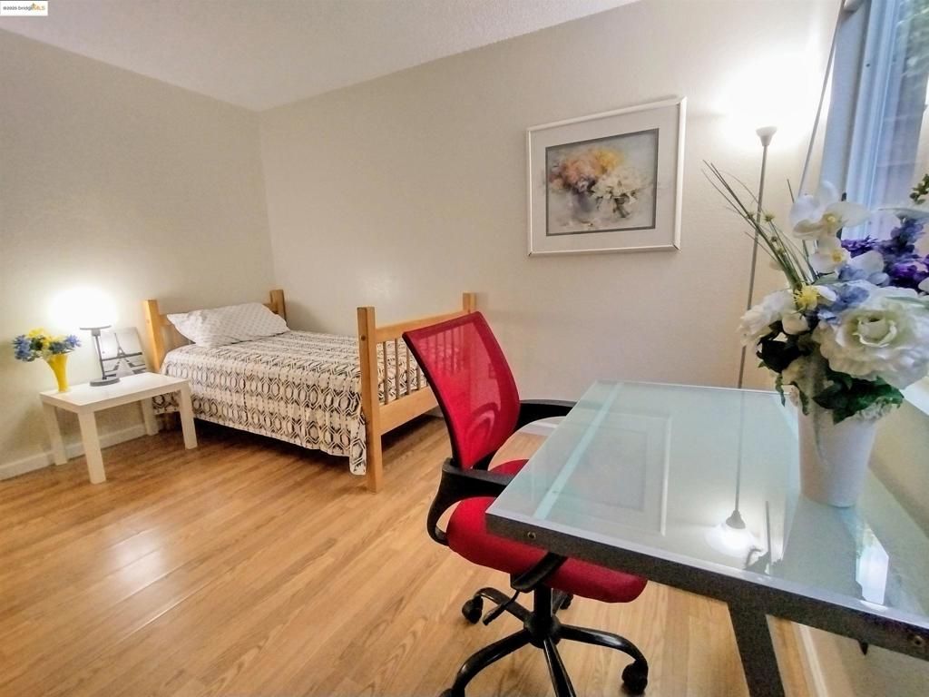 Bedroom, Home Office, Interior, Wood Texture Flooring