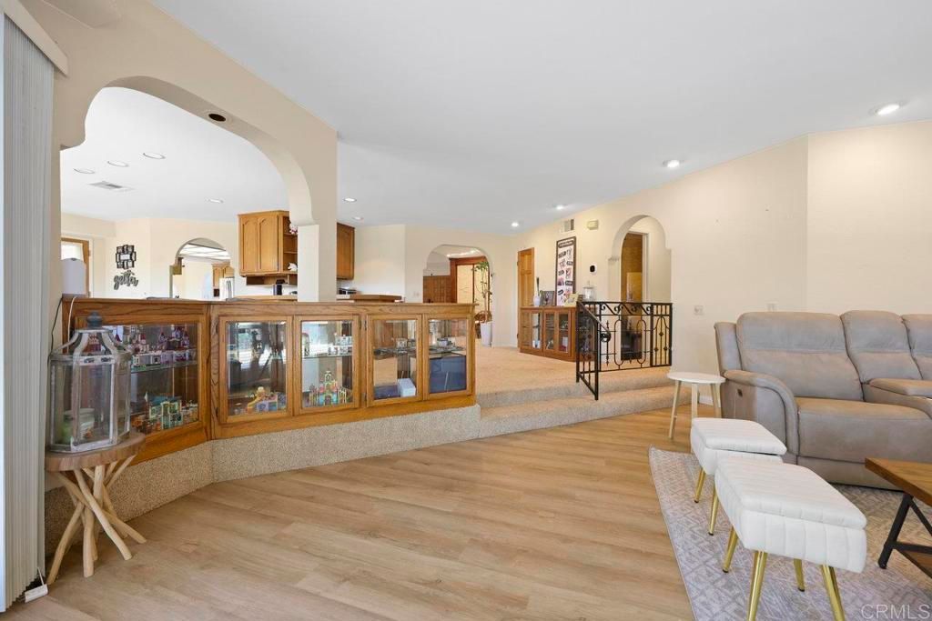 Interior, Recessed Lighting, Wood Texture Flooring