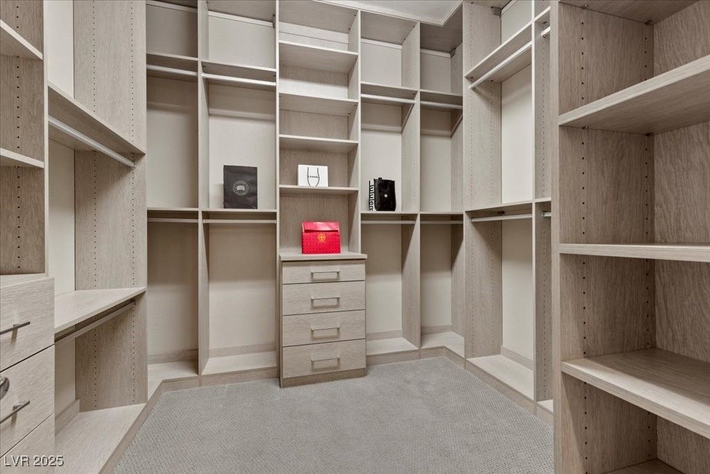 Interior, Walk-in Closets