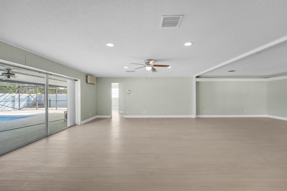 Empty room, Interior, Recessed Lighting, Wood Texture Flooring