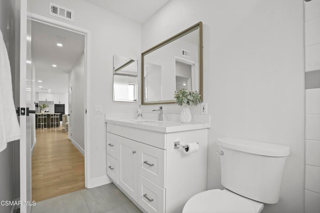 Bathroom, Interior, Recessed Lighting, Wood Texture Flooring