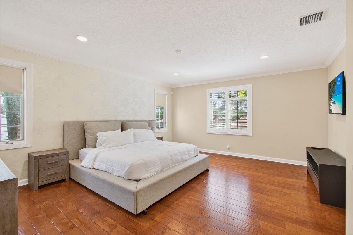 Bedroom, Interior, Recessed Lighting, Wood Texture Flooring