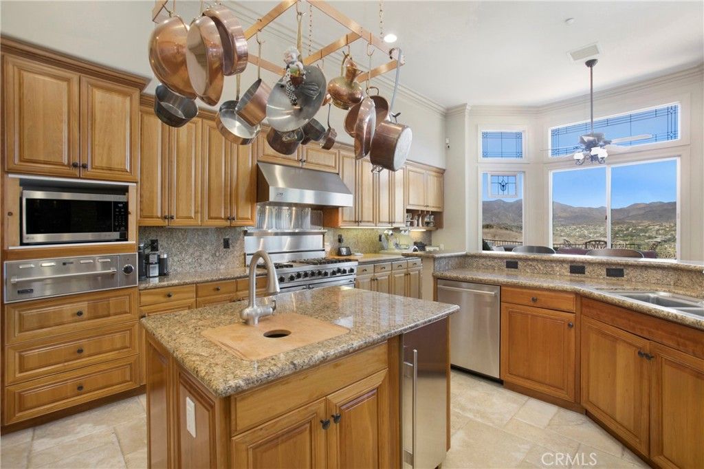 Interior, Kitchen, Pendant Lights, Stainless Steel Appliances