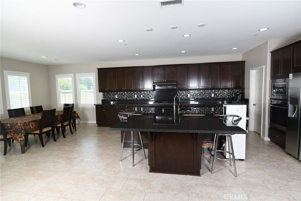 Dining room, Interior, Kitchen, Recessed Lighting