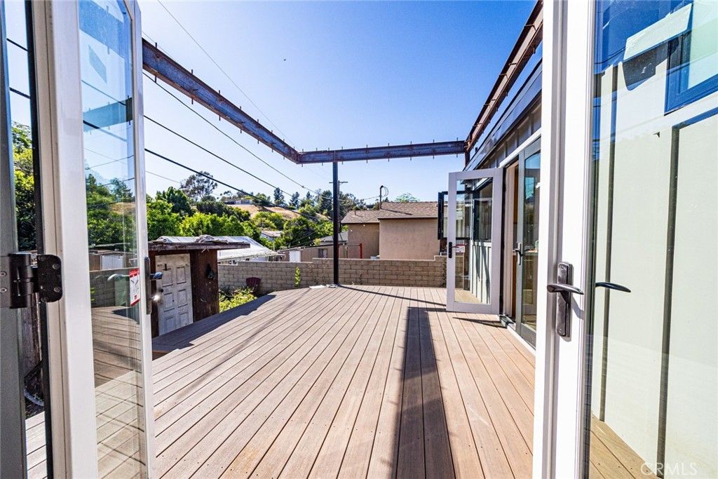 Exterior, Wood Texture Flooring