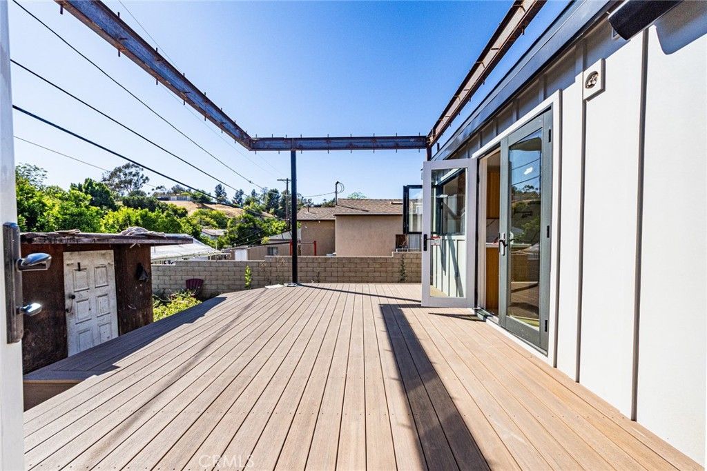 Exterior, Wood Texture Flooring