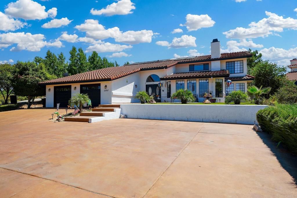 Attached, Exterior, Facade, Spanish Mediterranean
