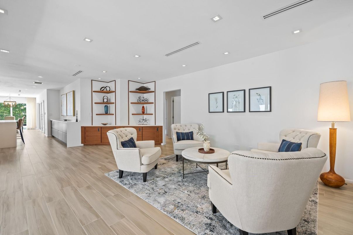 Interior, Living room, Pendant Lights, Recessed Lighting, Wood Texture Flooring