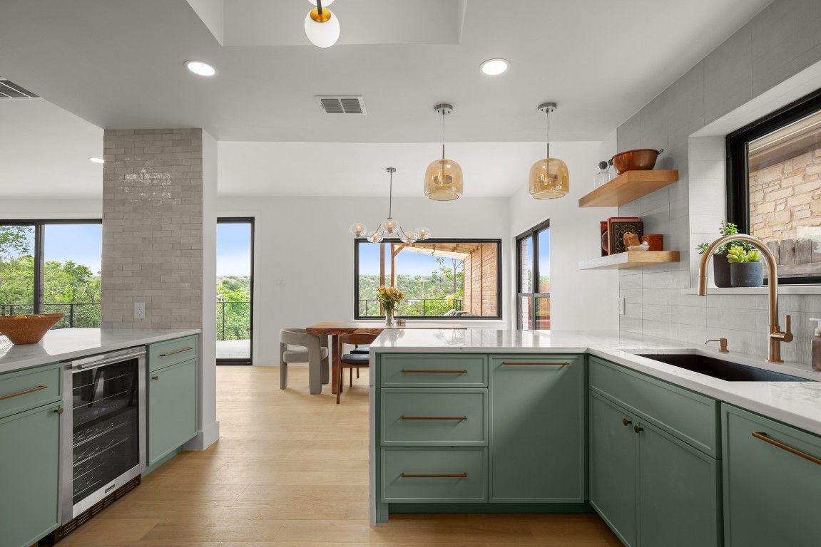 Dining room, Interior, Kitchen, Pendant Lights, Recessed Lighting, Wood Texture Flooring
