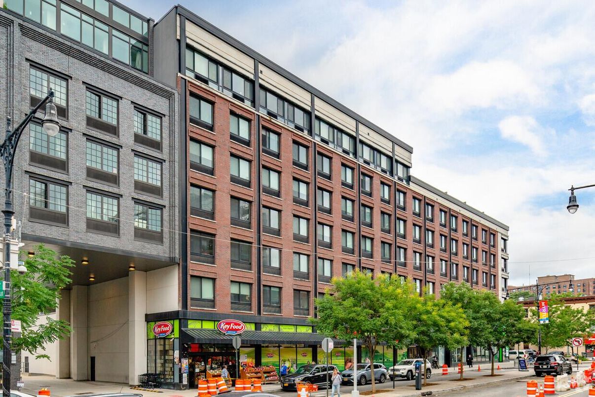 Exterior, Facade, Chicago School