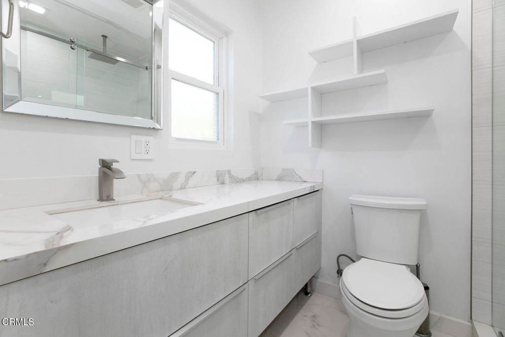Bathroom, Dual Sink Vanities, Interior, Marble