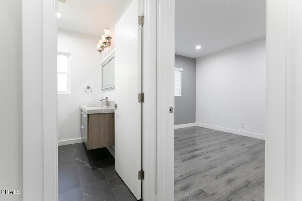 Bathroom, Interior, Recessed Lighting, Wood Texture Flooring