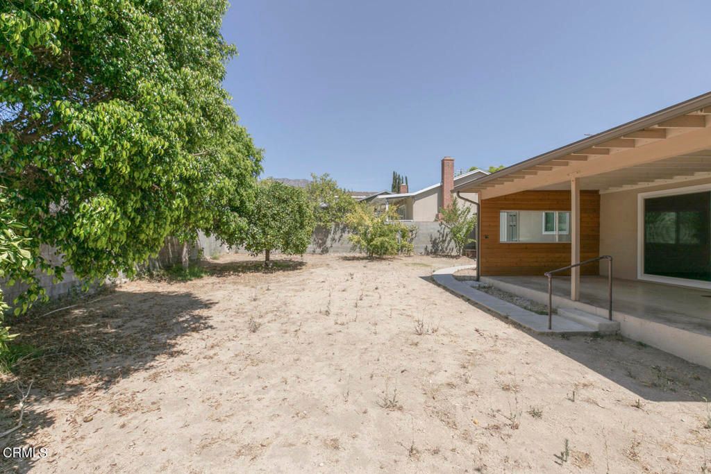 Backyard, Exterior