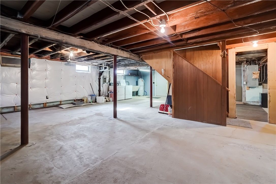 Interior, Wooden Beams, Wooden Walls