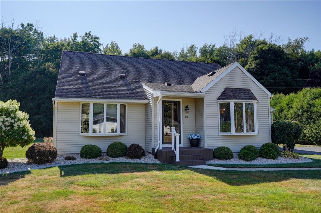 Exterior, Facade, Cape Cod