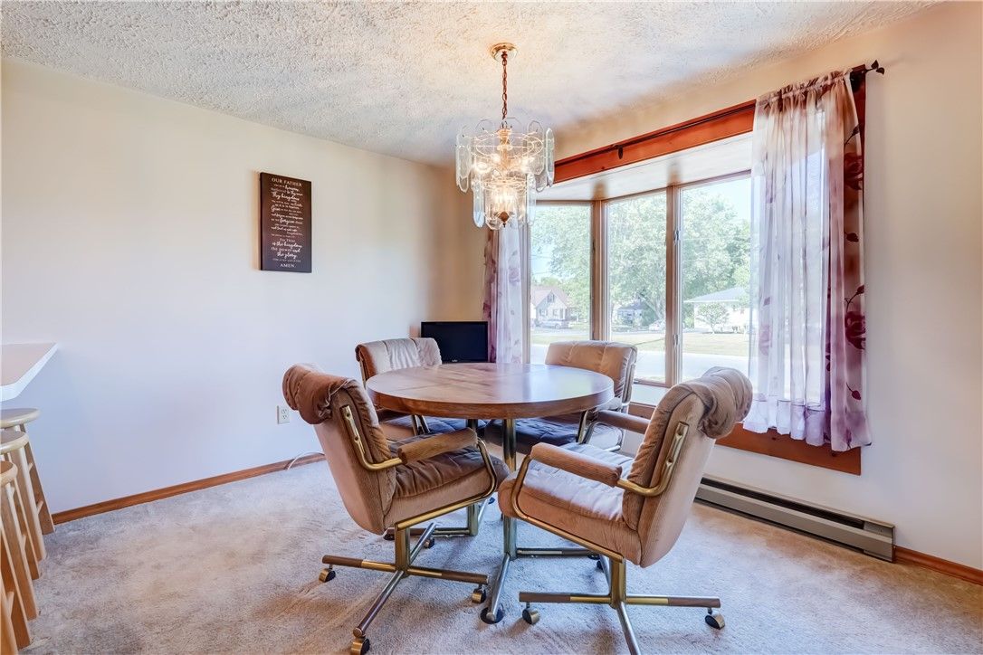 Chandelier, Dining room, Interior