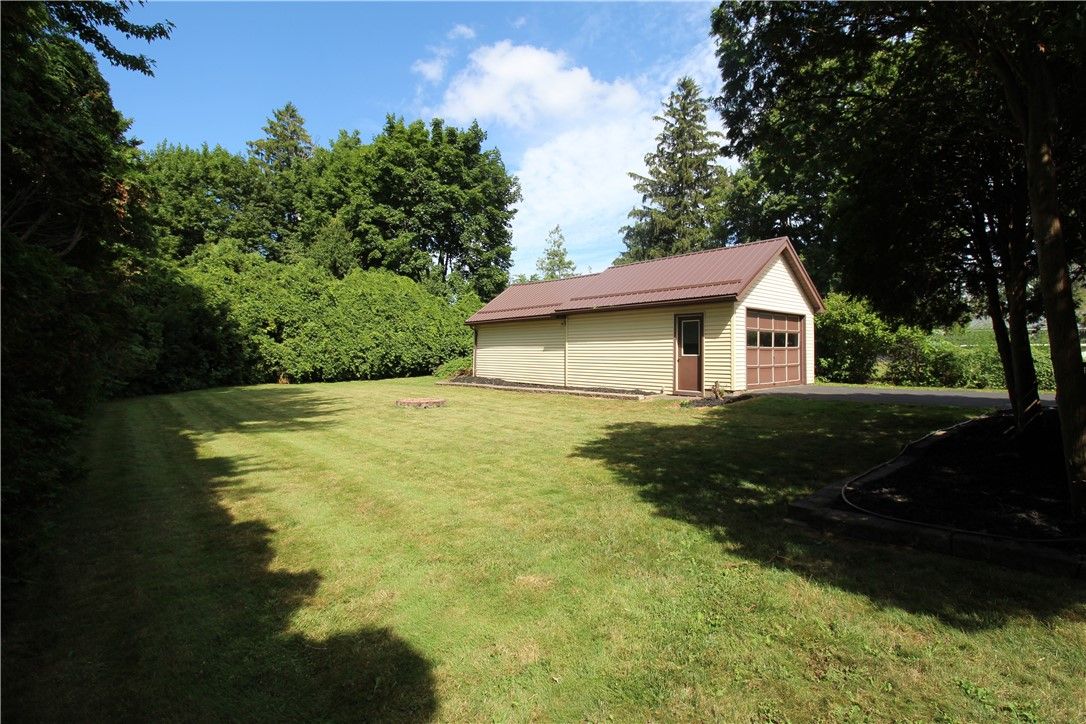 Backyard, Detached Garage, Exterior