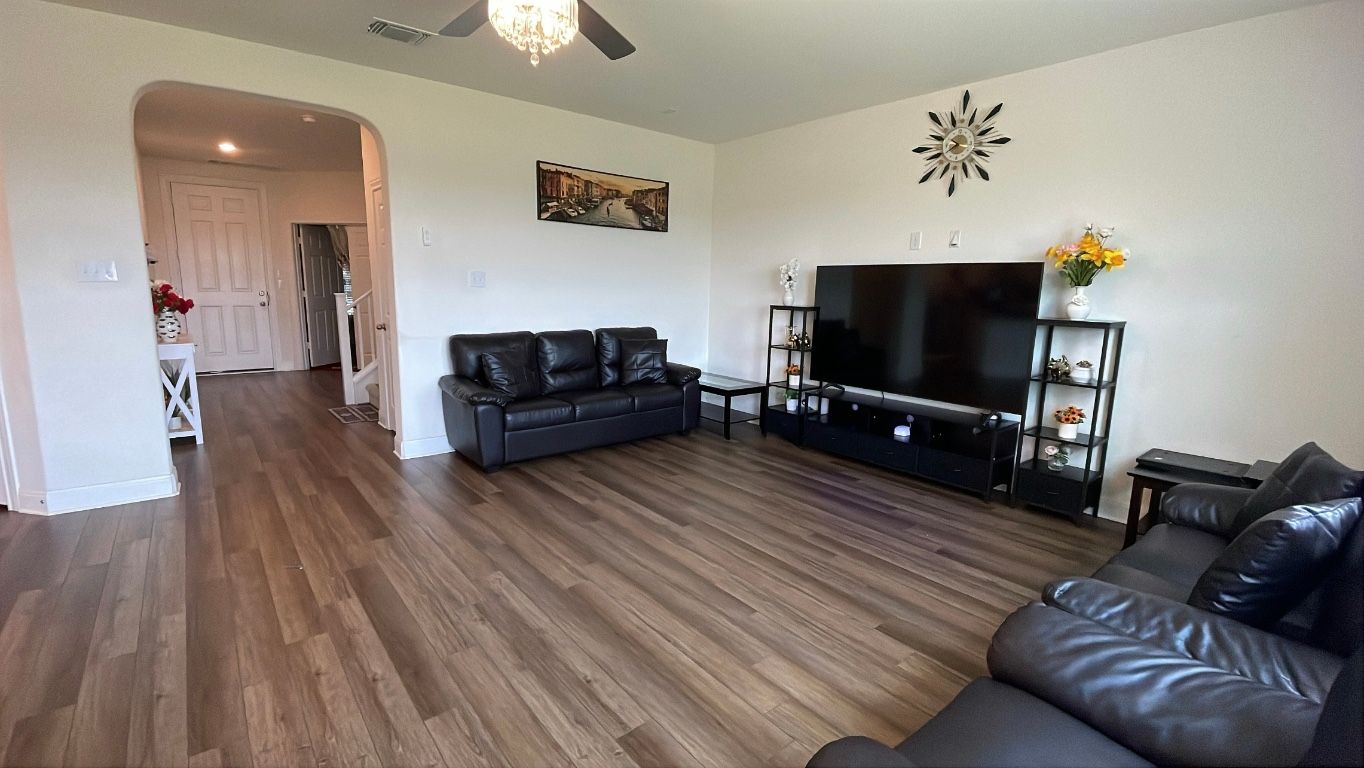 Interior, Living room, Recessed Lighting, Wood Texture Flooring