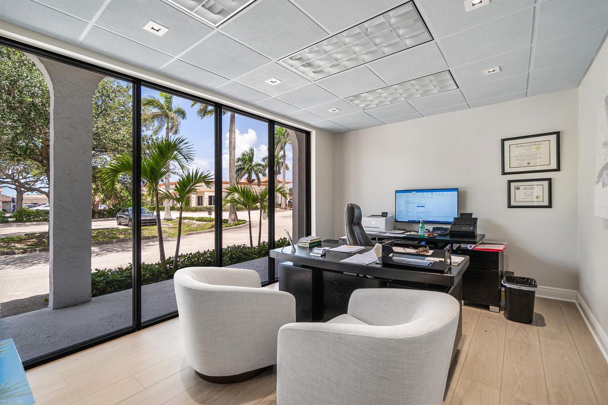 Home Office, Interior, Recessed Lighting, Wood Texture Flooring