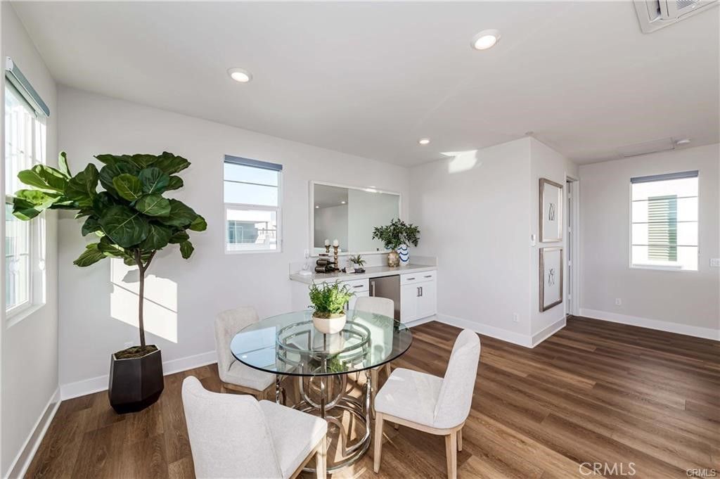 Dining room, Interior, Recessed Lighting, Wood Texture Flooring
