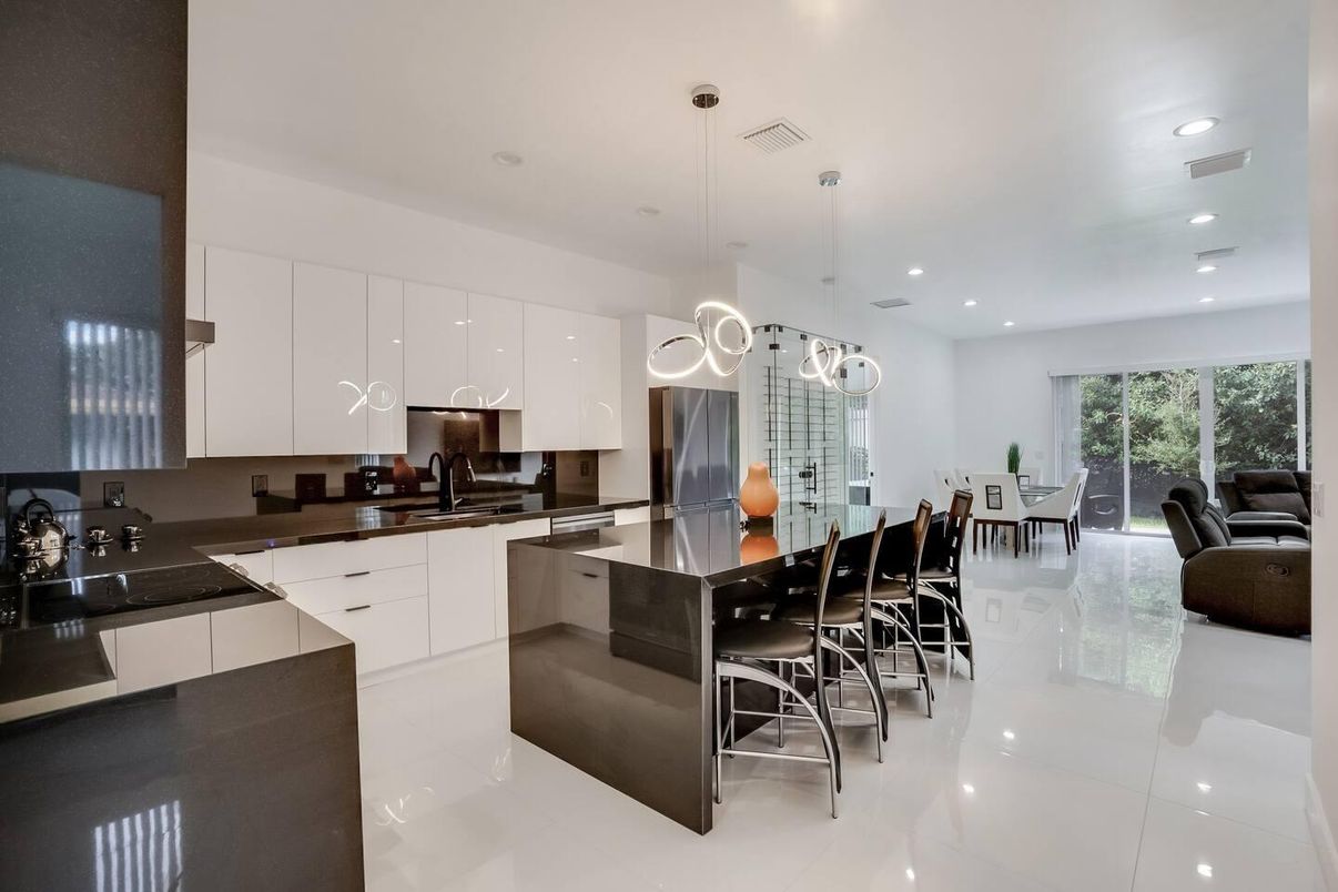 Dining room, Interior, Kitchen, Pendant Lights, Recessed Lighting