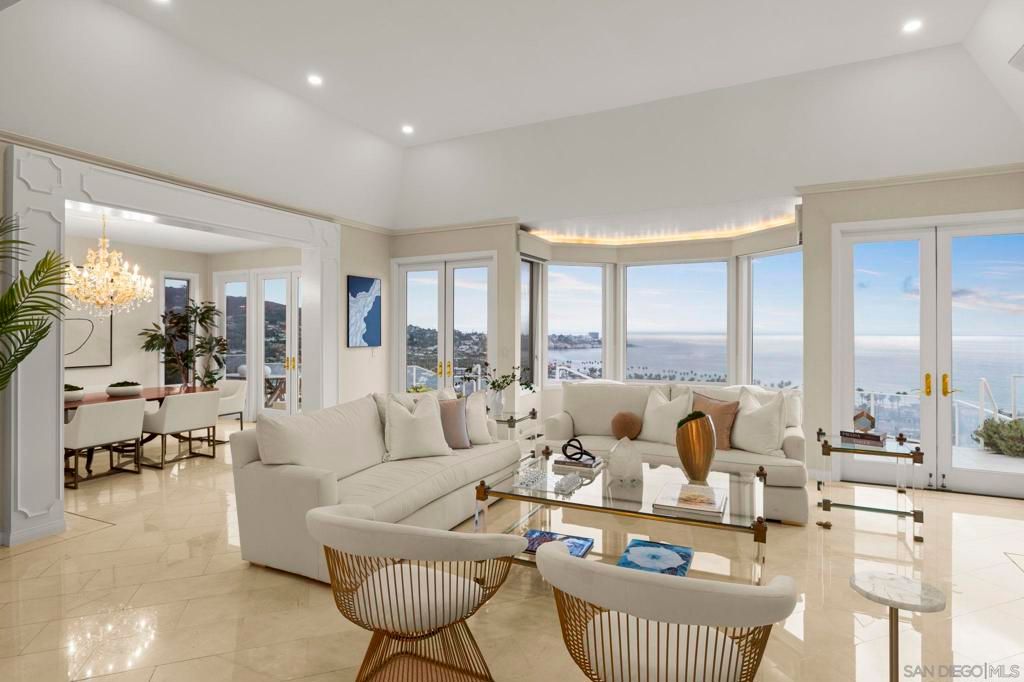 Chandelier, Dining room, Interior, Living room, Recessed Lighting, Water