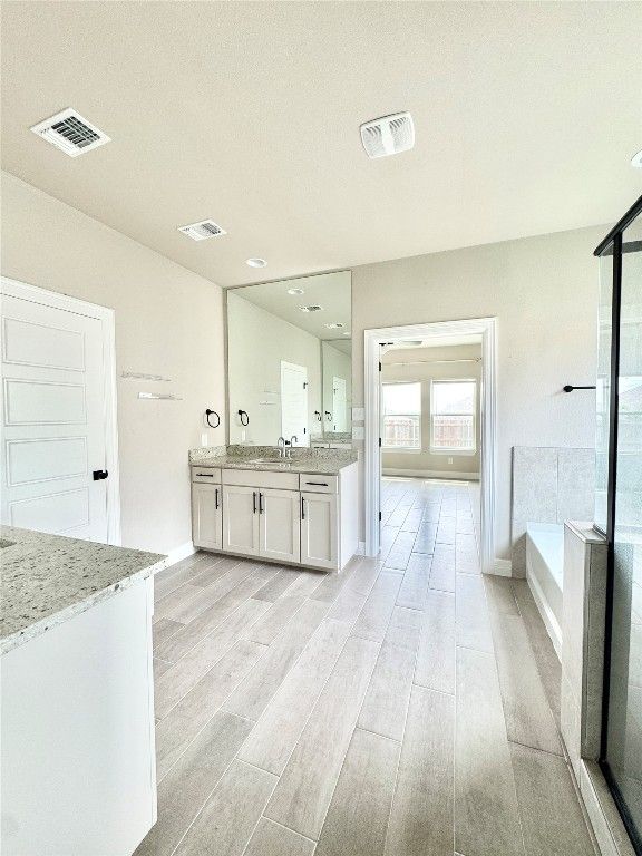 Bathroom, Interior, Recessed Lighting, Wood Texture Flooring