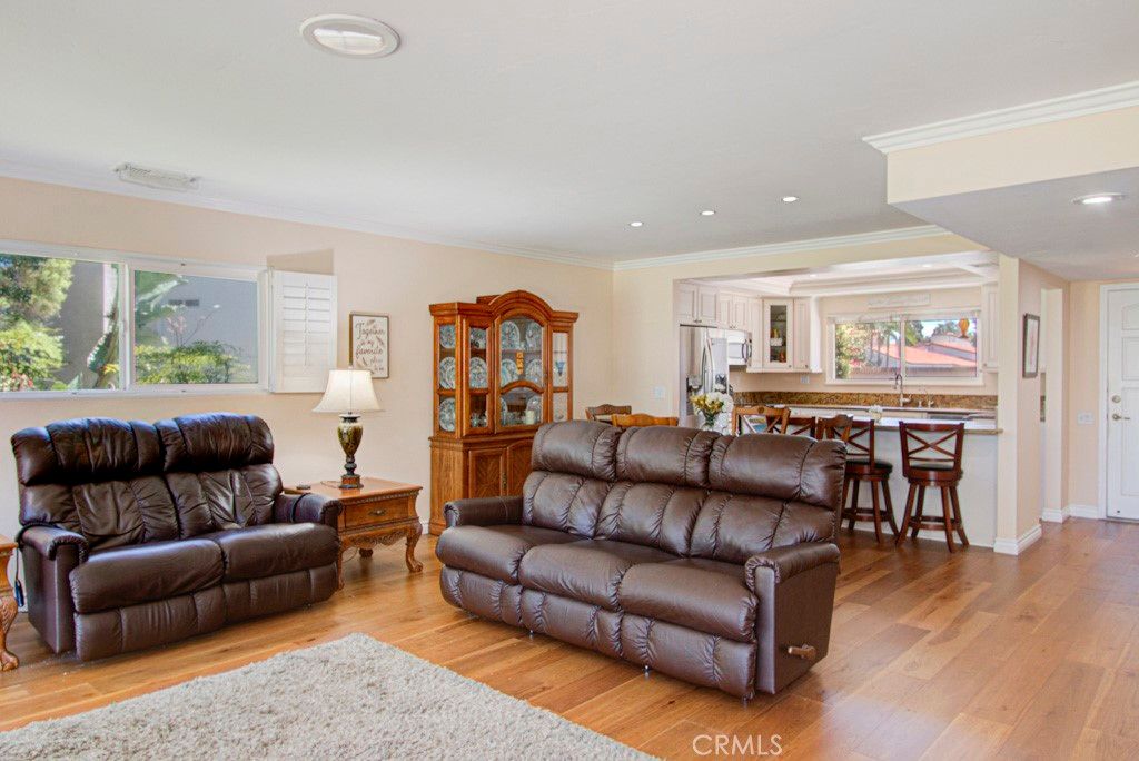 Interior, Kitchen, Living room, Recessed Lighting, Wood Texture Flooring