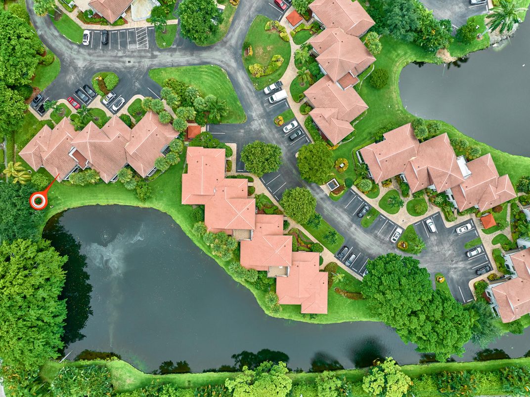 Exterior, Drone