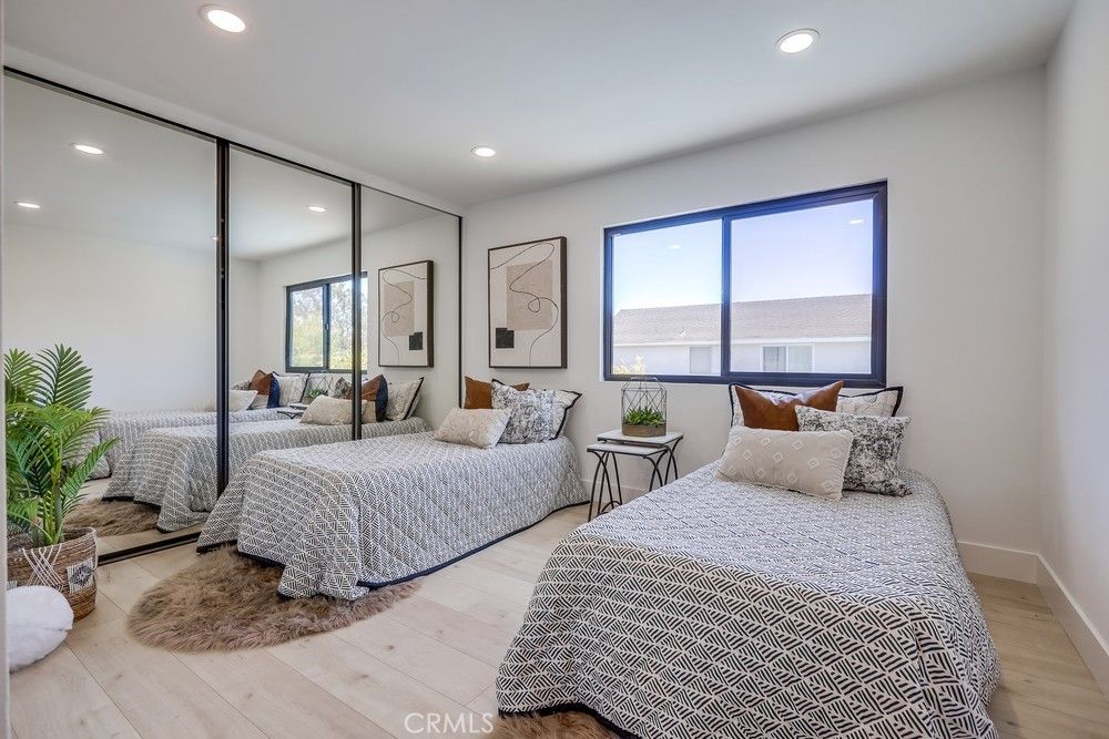 Bedroom, Interior, Recessed Lighting, Water, Wood Texture Flooring