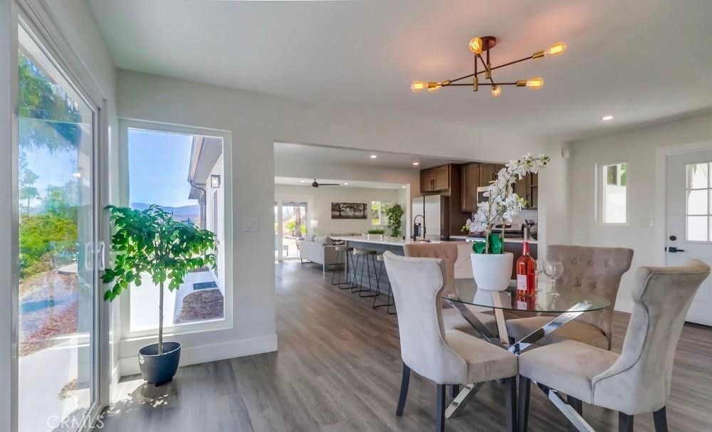 Dining room, Interior, Kitchen, Pendant Lights, Recessed Lighting, Wood Texture Flooring