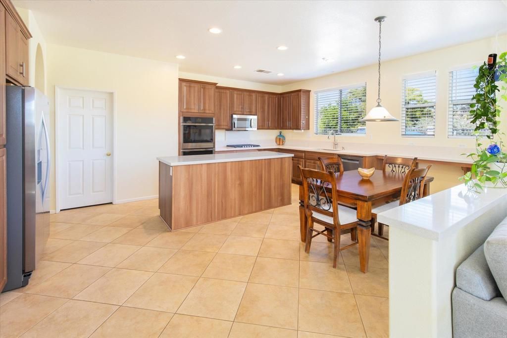 Dining room, Interior, Kitchen, Pendant Lights, Recessed Lighting