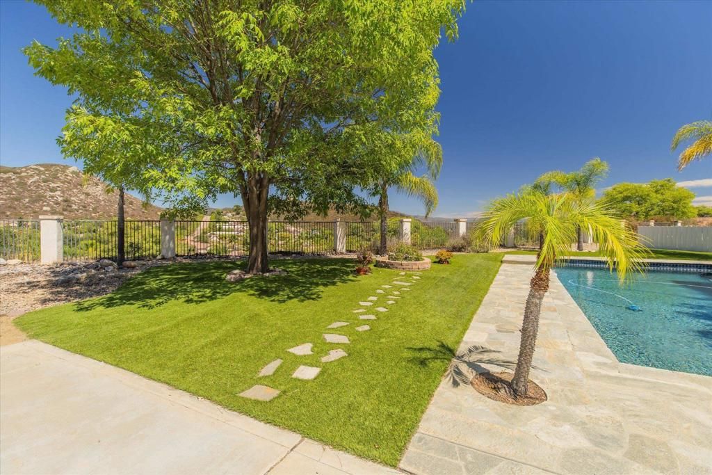 Backyard, Exterior, Pool
