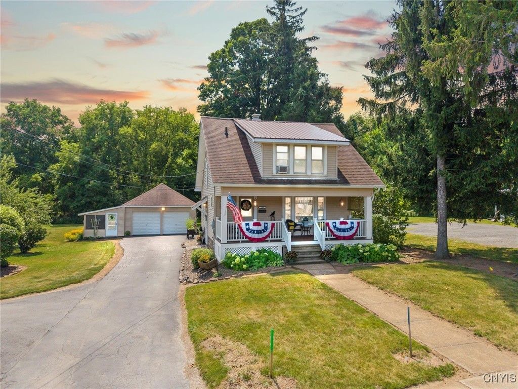 Backyard, Detached Garage, Exterior, Facade, Cape Cod