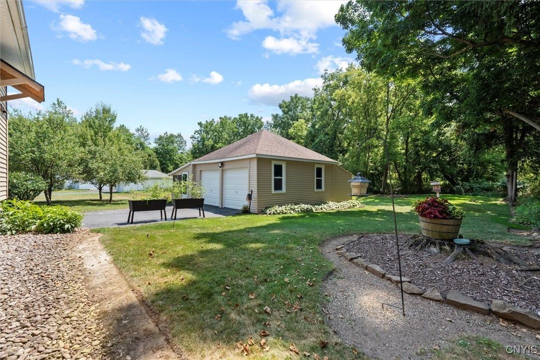 Backyard, Detached Garage, Exterior