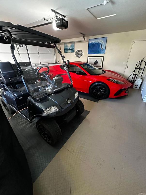 Garage, Interior